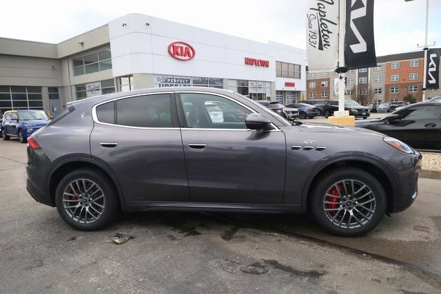 New 2024 Maserati Grecale GT image 4