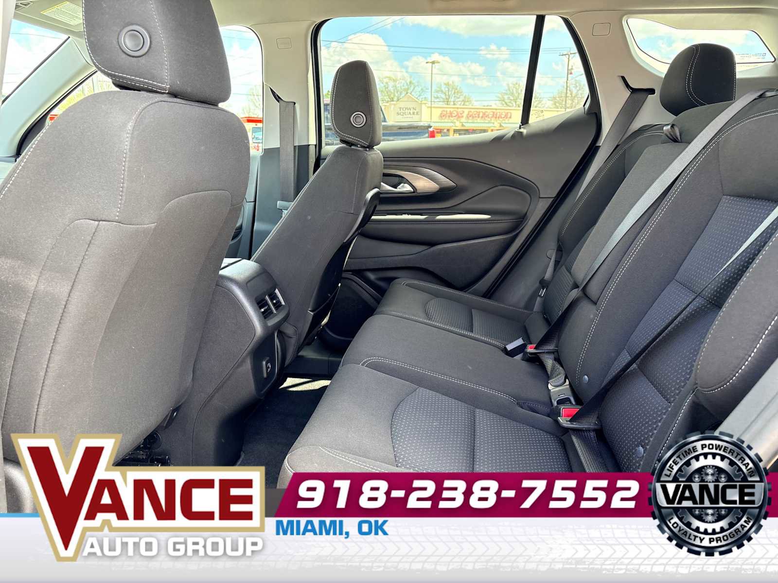 Used 2022 GMC Terrain SLE w/ Driver Convenience Package image 14
