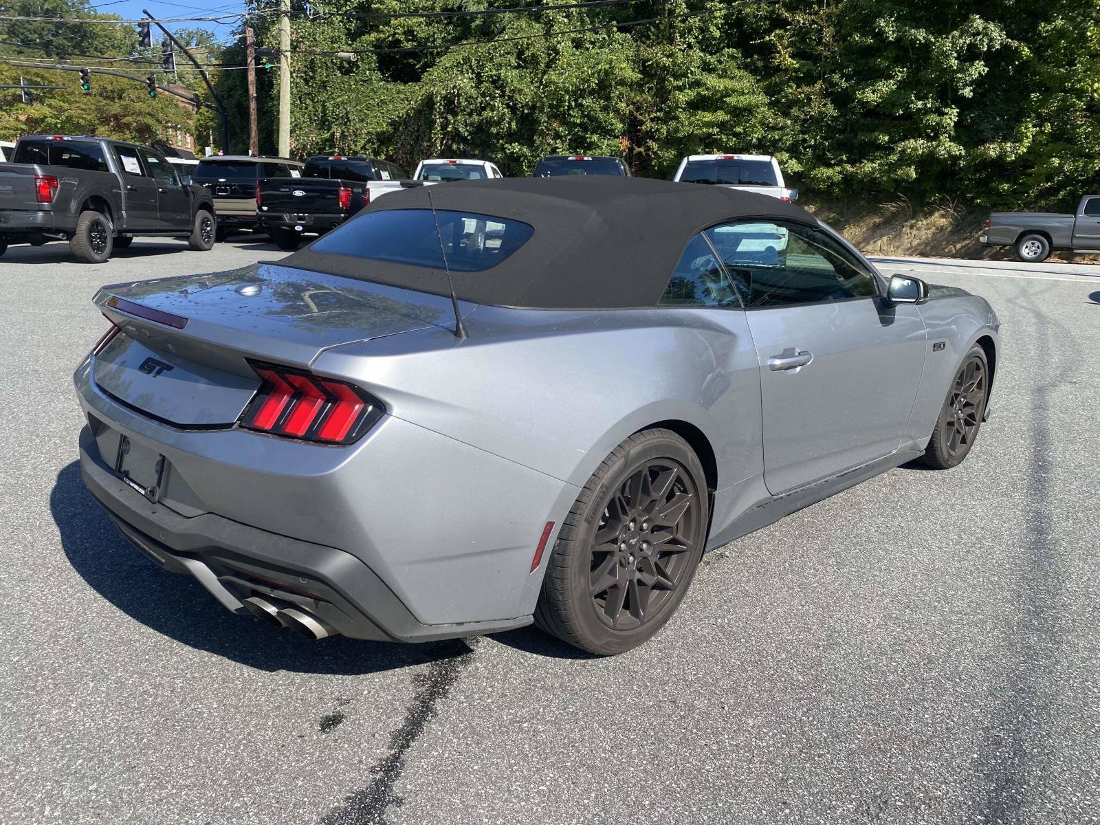 Used 2026 Ford Mustang GT Premium w/ GT Performance Package RWD image 7