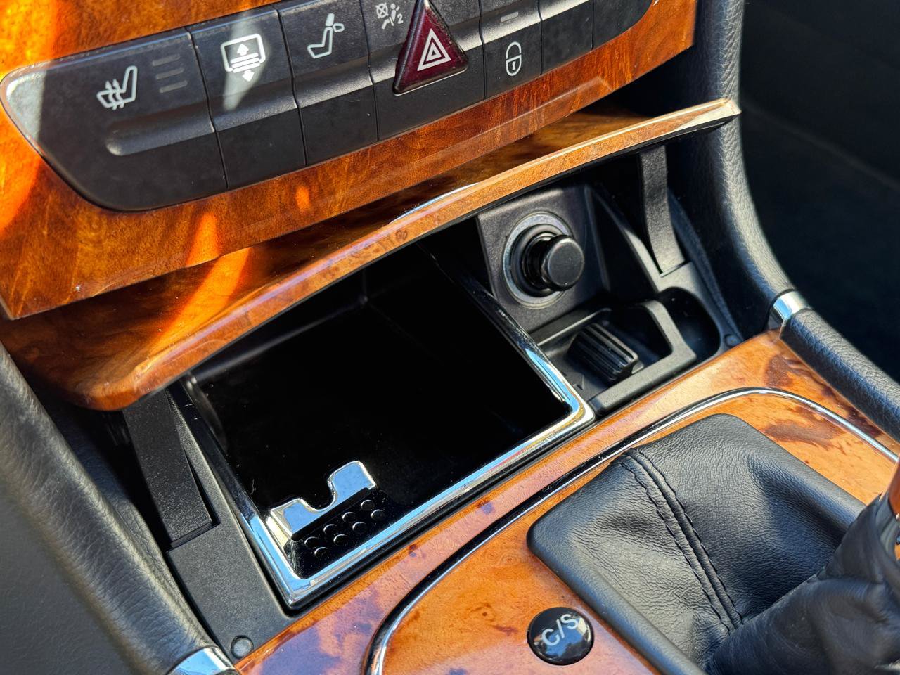 Used 2009 Mercedes-Benz E 350 4MATIC Sedan image 23