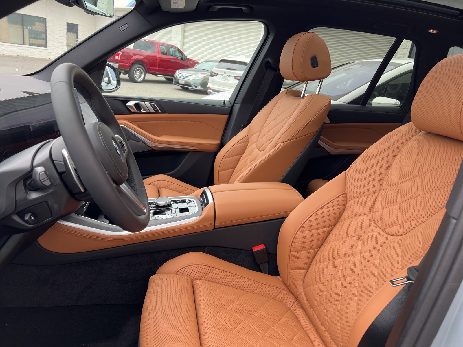 New 2026 BMW X5 xDrive50e w/ M Sport Package image 13
