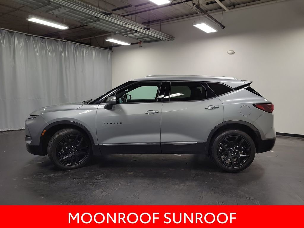 Used 2023 Chevrolet Blazer Premier w/ Driver Confidence II Package image 5
