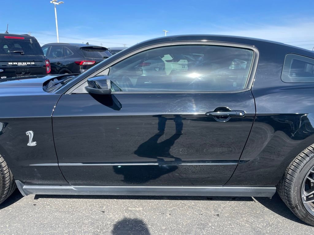 Used 2012 Ford Mustang Shelby GT500 w/ SVT Performance Pkg image 30