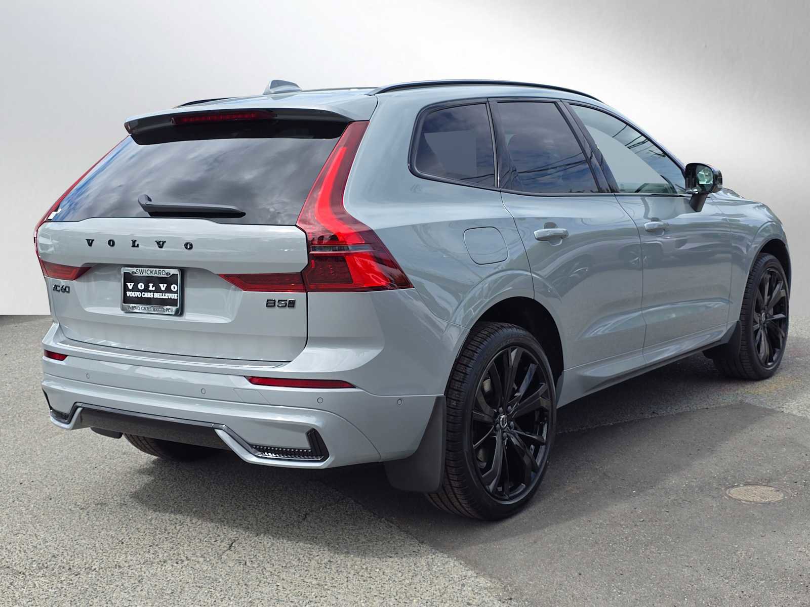 New 2026 Volvo XC60 B5 Ultra w/ Protection Package Premier AWD/4WD image 6