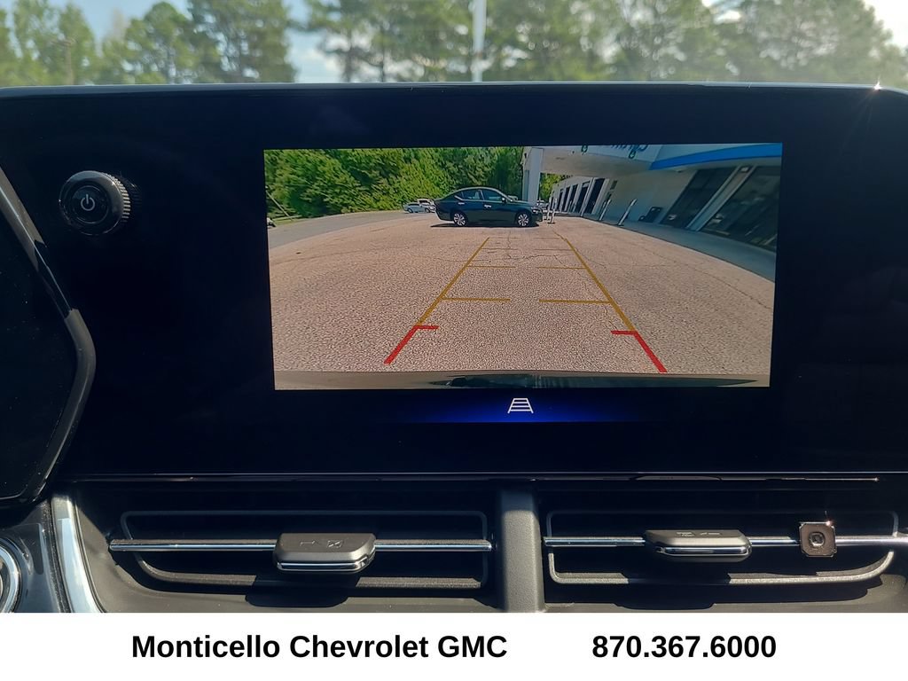 Used 2025 Chevrolet Trax RS w/ Driver Confidence Package FWD image 22
