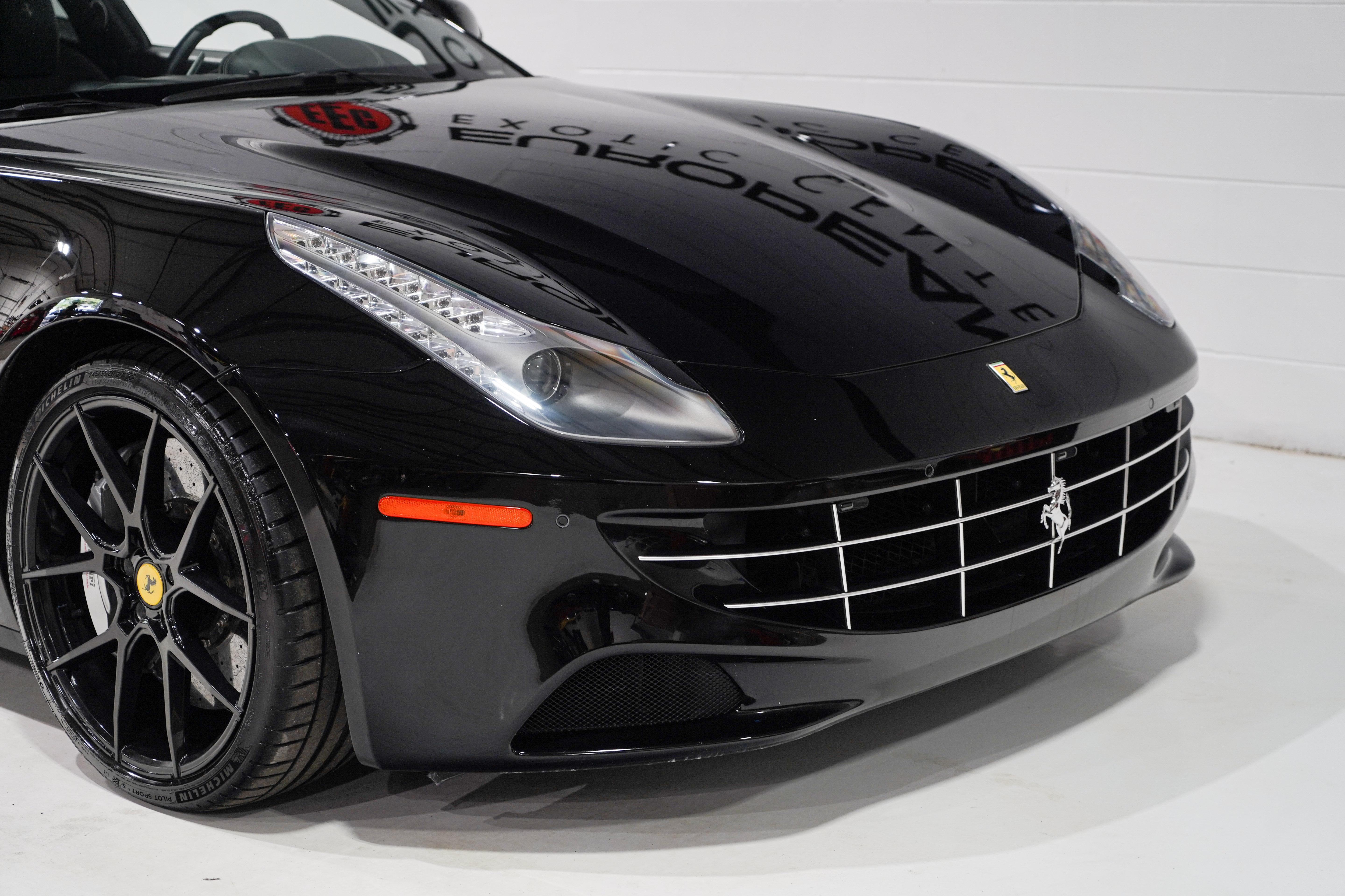 Used 2014 Ferrari FF AWD/4WD image 22