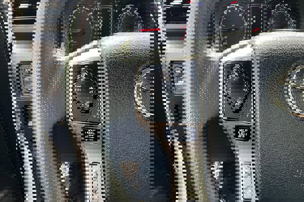 Used 2024 Toyota 4Runner SR5 image 29