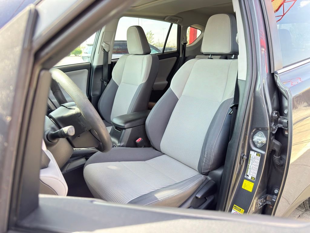 Used 2014 Toyota RAV4 XLE FWD image 12