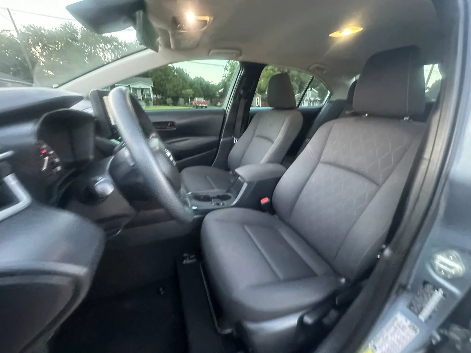 Used 2023 Toyota Corolla LE FWD image 12