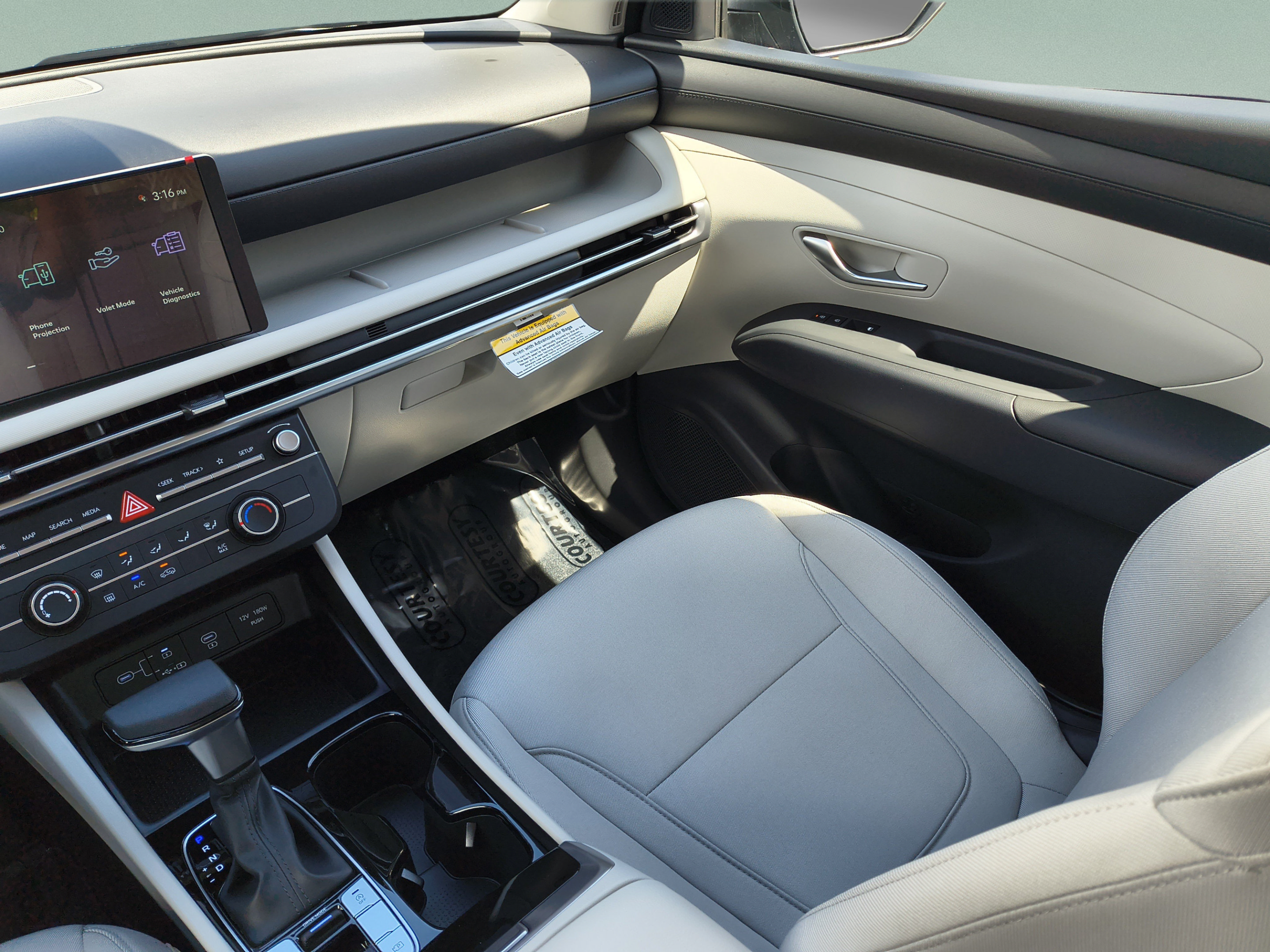 New 2026 Hyundai Tucson SE FWD image 13