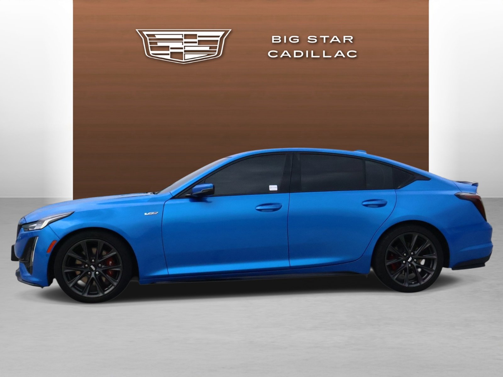 Used 2024 Cadillac CT5 V w/ Premium Package RWD image 2