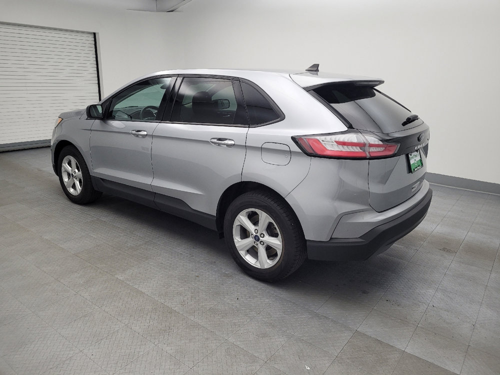 Used 2022 Ford Edge SE image 3