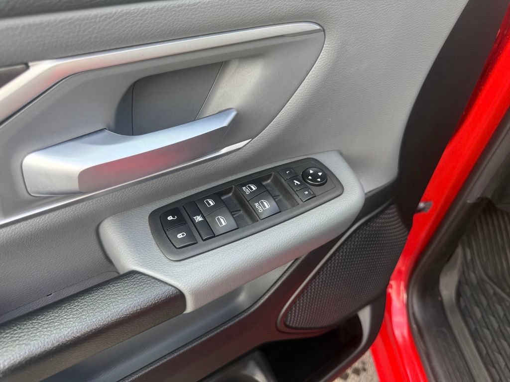 Used 2021 RAM 1500 Big Horn AWD/4WD image 12