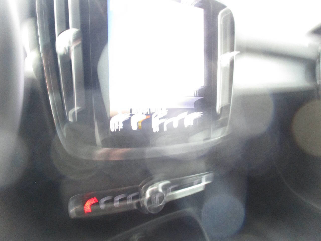 Used 2022 Volvo XC40 T5 Momentum image 85