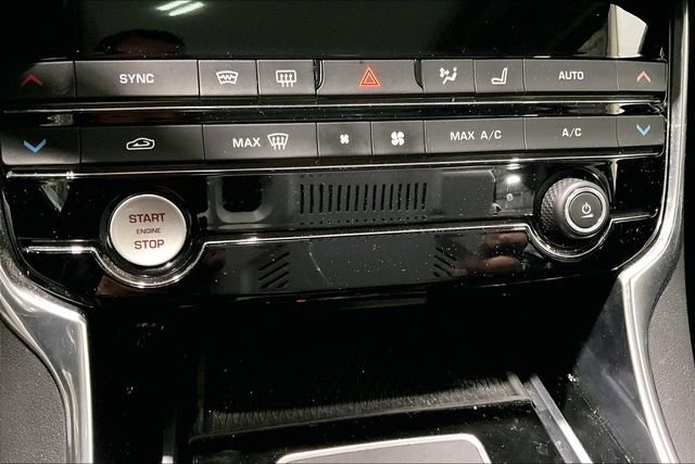 Used 2016 Jaguar XF Prestige AWD/4WD image 19