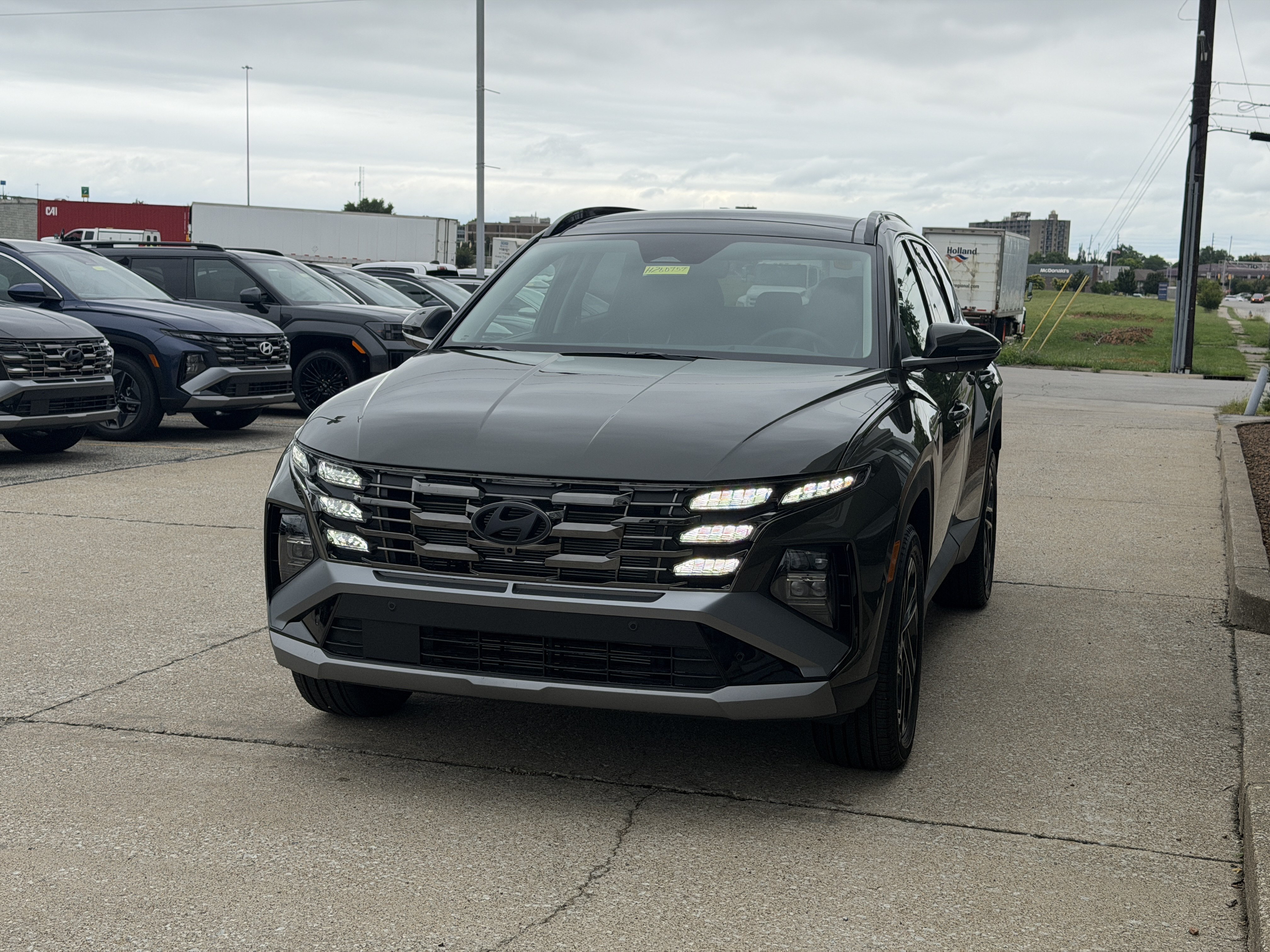 New 2026 Hyundai Tucson Limited AWD/4WD image 17