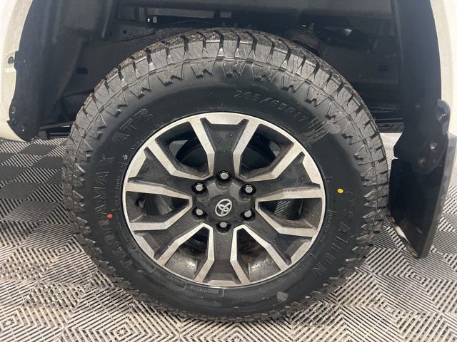Used 2023 Toyota Tacoma TRD Sport image 9