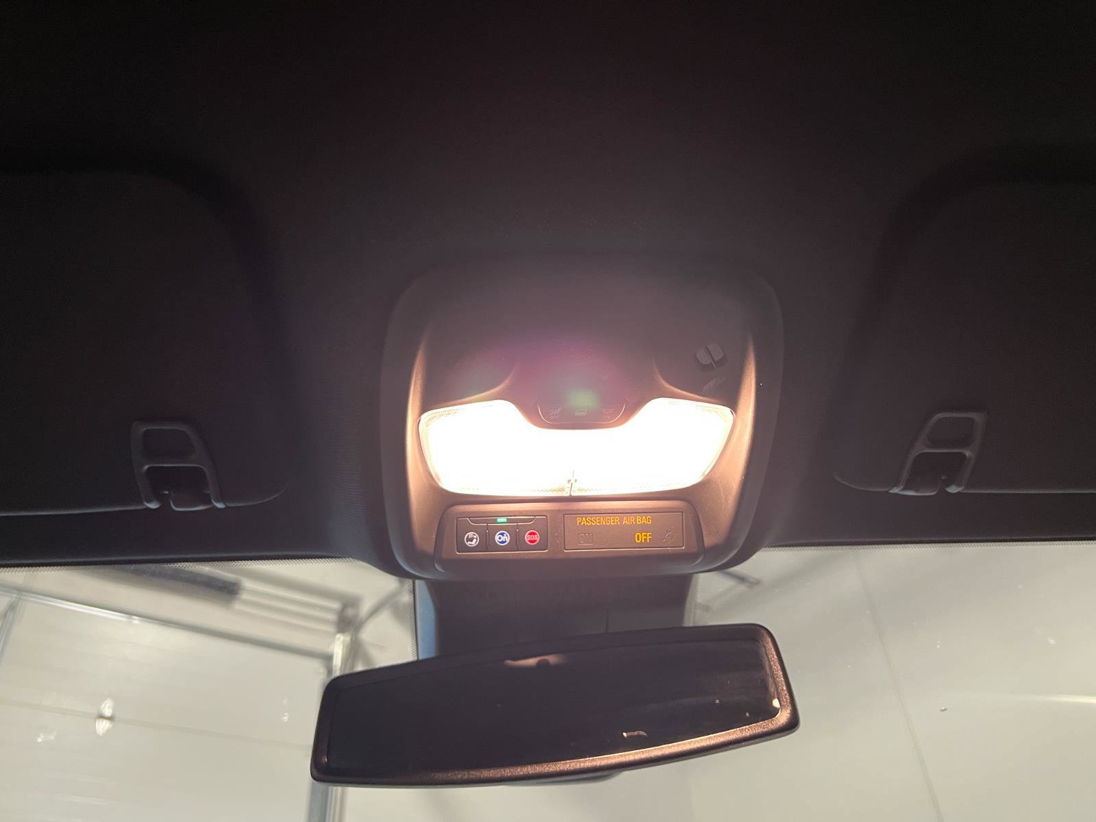 Used 2024 GMC Canyon AT4 w/ AT4 Premium Package image 22