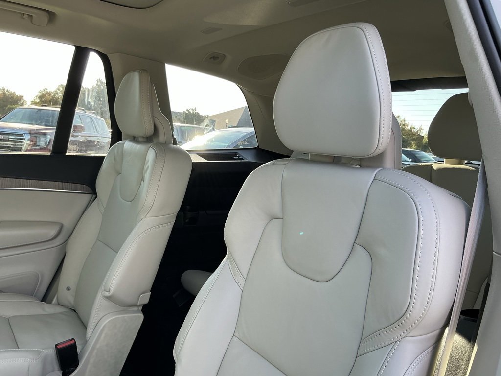 Used 2023 Volvo XC90 B6 Ultimate w/ Protection Package Premier image 32