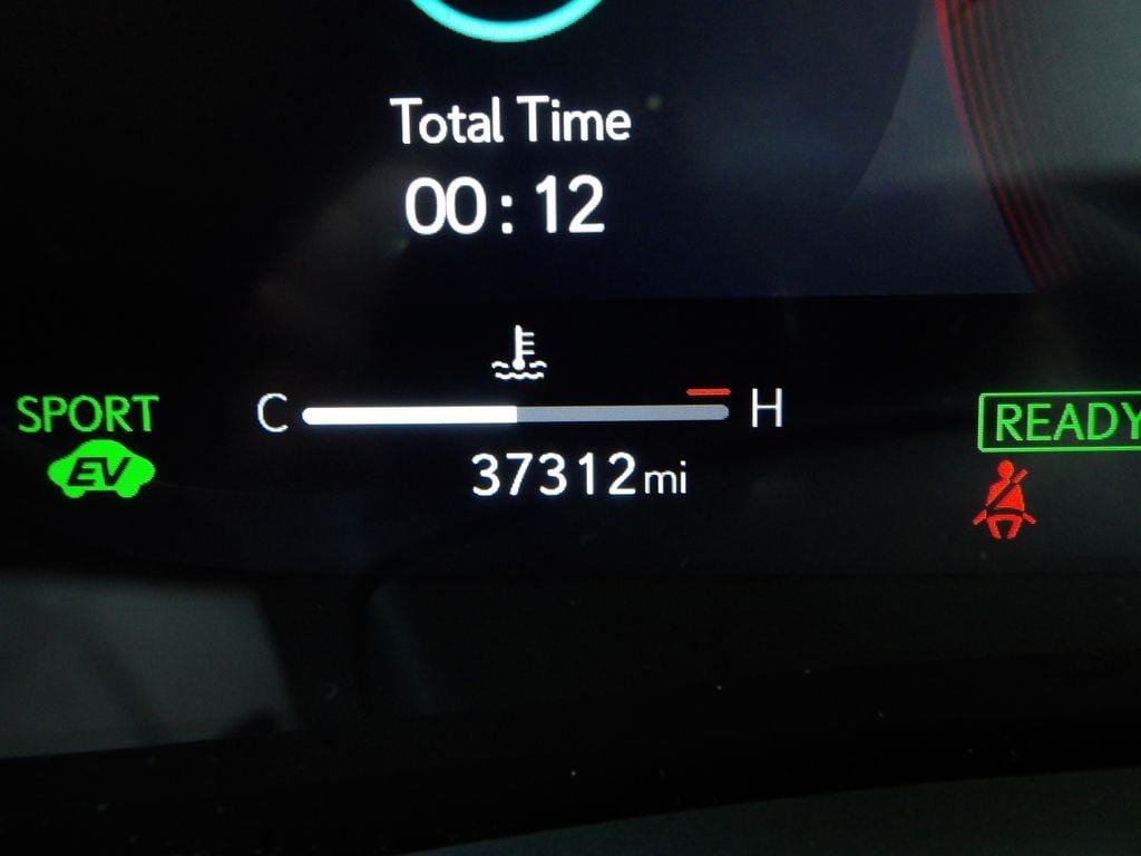 Used 2025 Lexus UX 300h AWD w/ Accessory Package (Z1) image 19