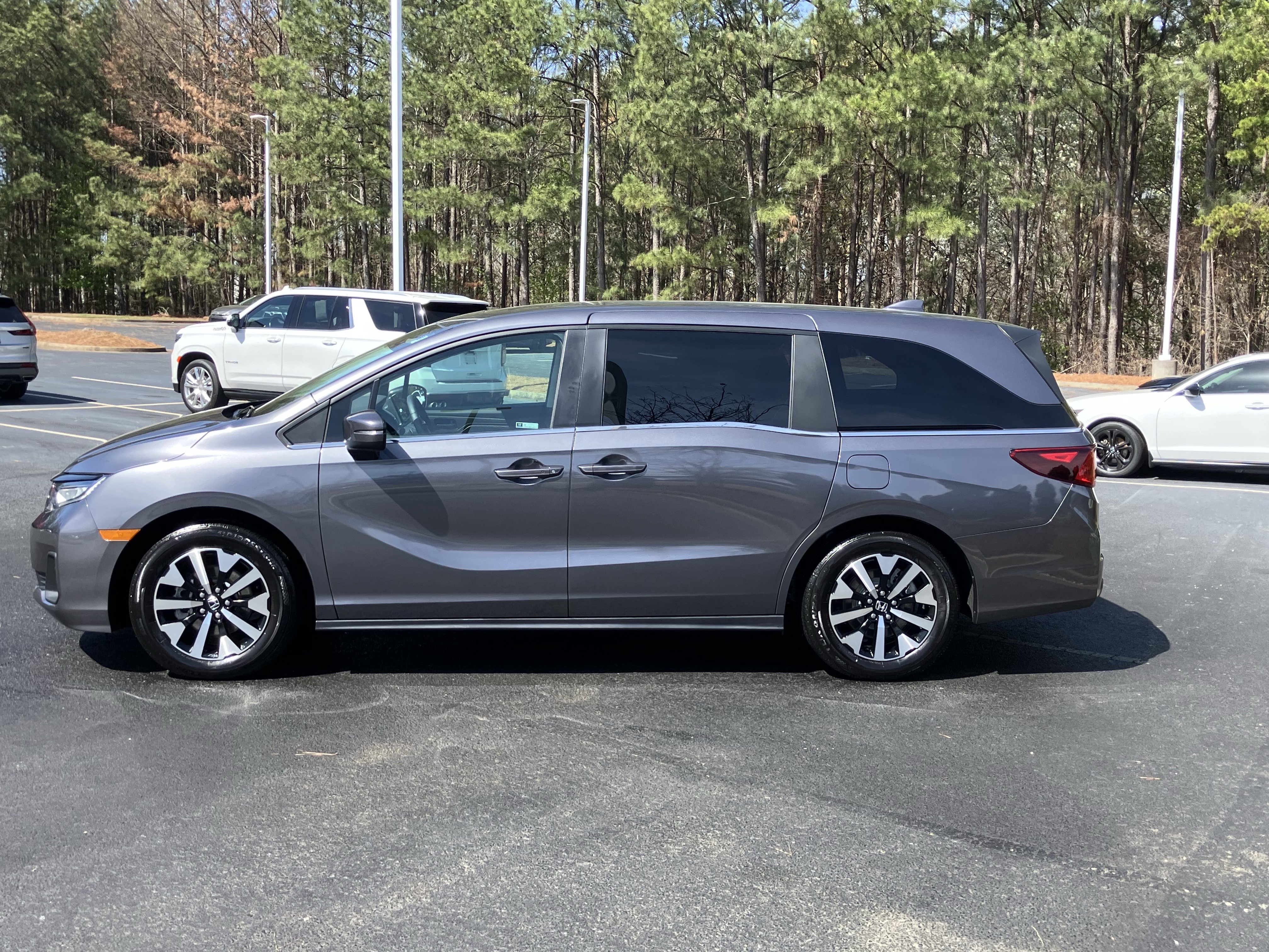Used 2025 Honda Odyssey EX-L image 7