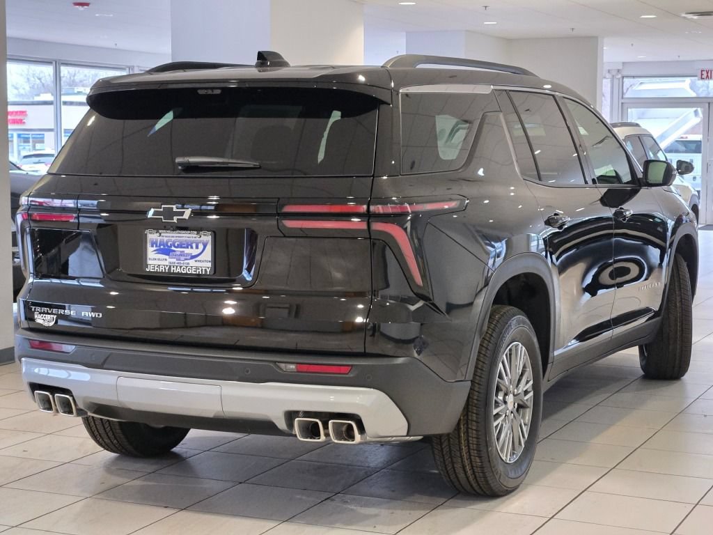 New 2026 Chevrolet Traverse LT w/ Driver Confidence Package AWD/4WD image 10