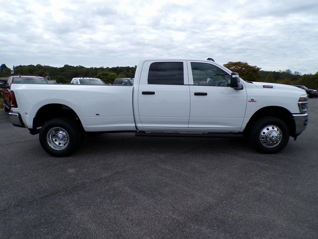 New 2026 RAM 3500 Tradesman image 5