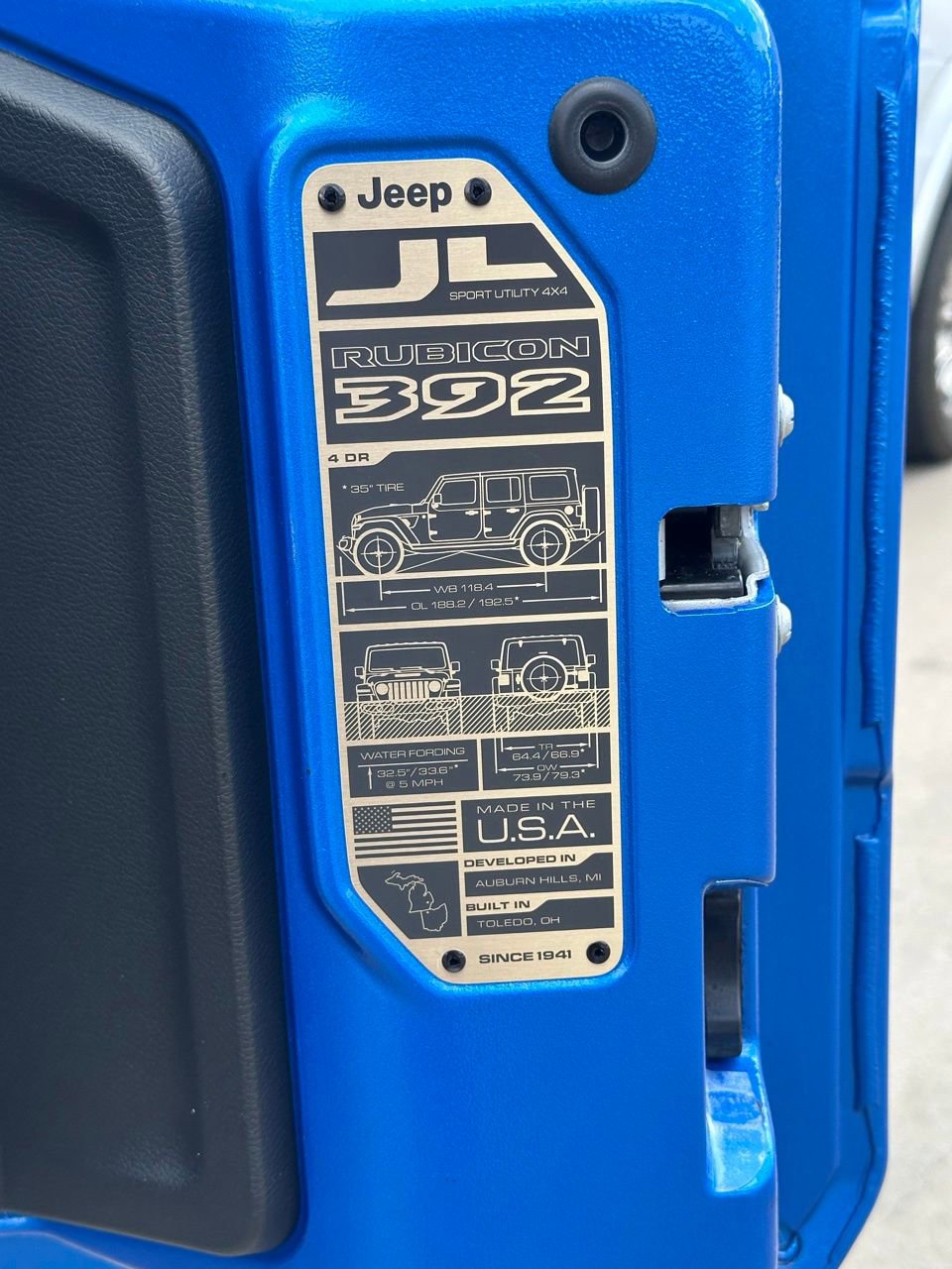 Used 2023 Jeep Wrangler Unlimited Rubicon 392 w/ Trailer Tow Package AWD/4WD image 17