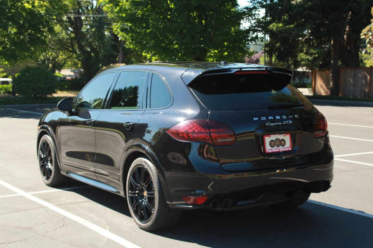 Used 2014 Porsche Cayenne GTS AWD/4WD image 7