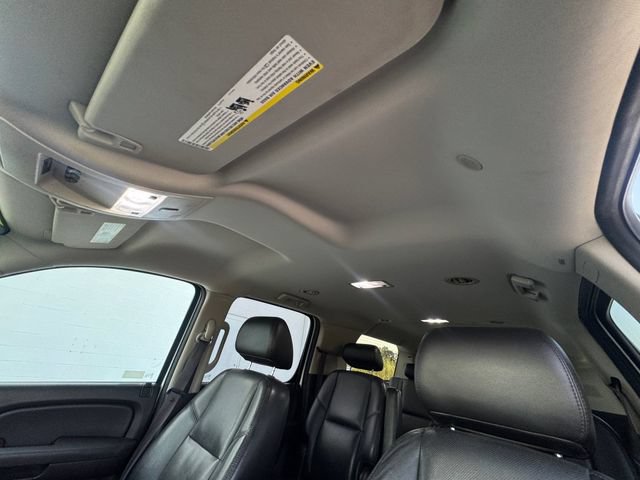 Used 2009 Chevrolet Suburban LTZ AWD/4WD image 26