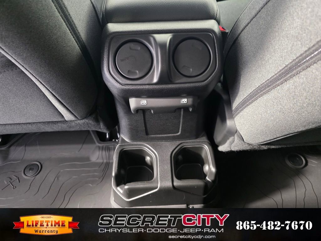 New 2025 Jeep Gladiator Sport image 28