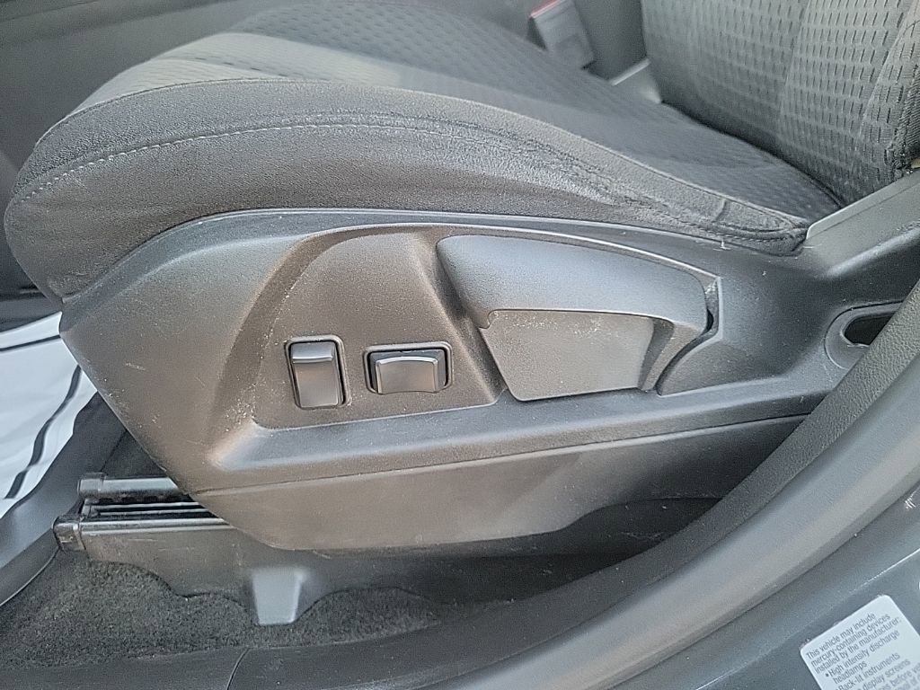 Used 2012 Chevrolet Equinox LS image 19