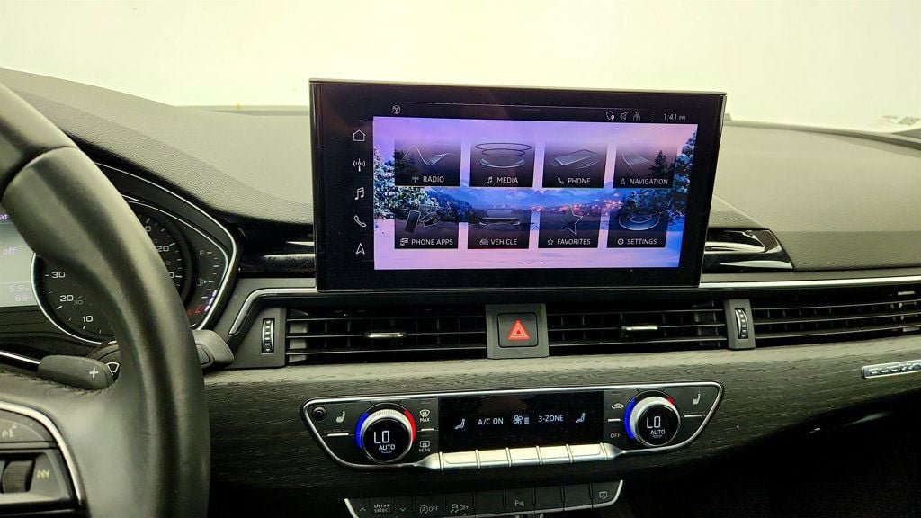 Used 2025 Audi A4 2.0T Premium w/ Convenience Package AWD/4WD image 18