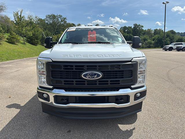 Certified 2026 Ford F250 XL w/ XL Chrome Package AWD/4WD image 7
