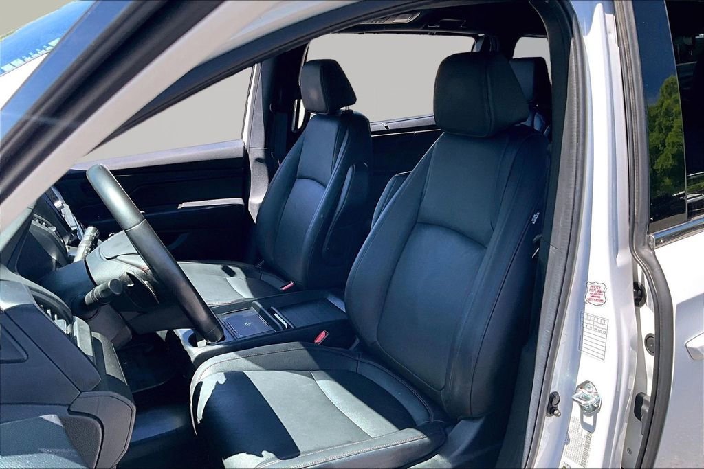 Used 2025 Honda Odyssey Sport-L image 17