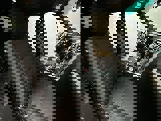 Used 2015 Ford Explorer XLT w/ Equipment Group 201B image 20