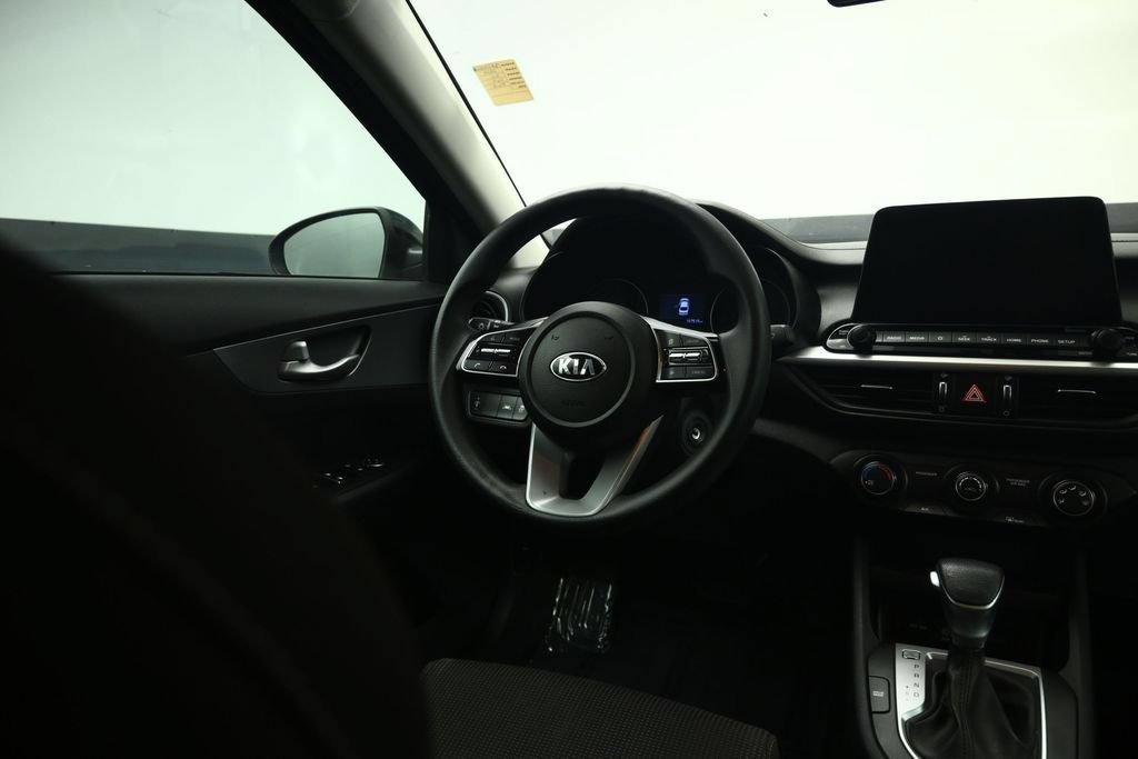 Used 2020 Kia Forte LXS FWD image 39
