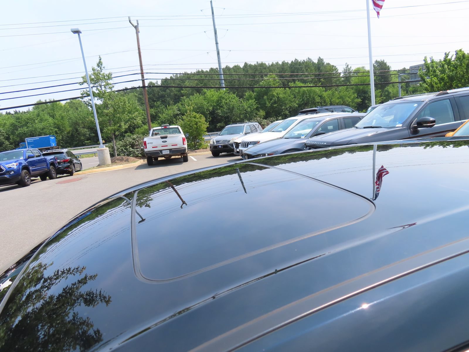 Used 2025 Honda CR-V EX-L image 10