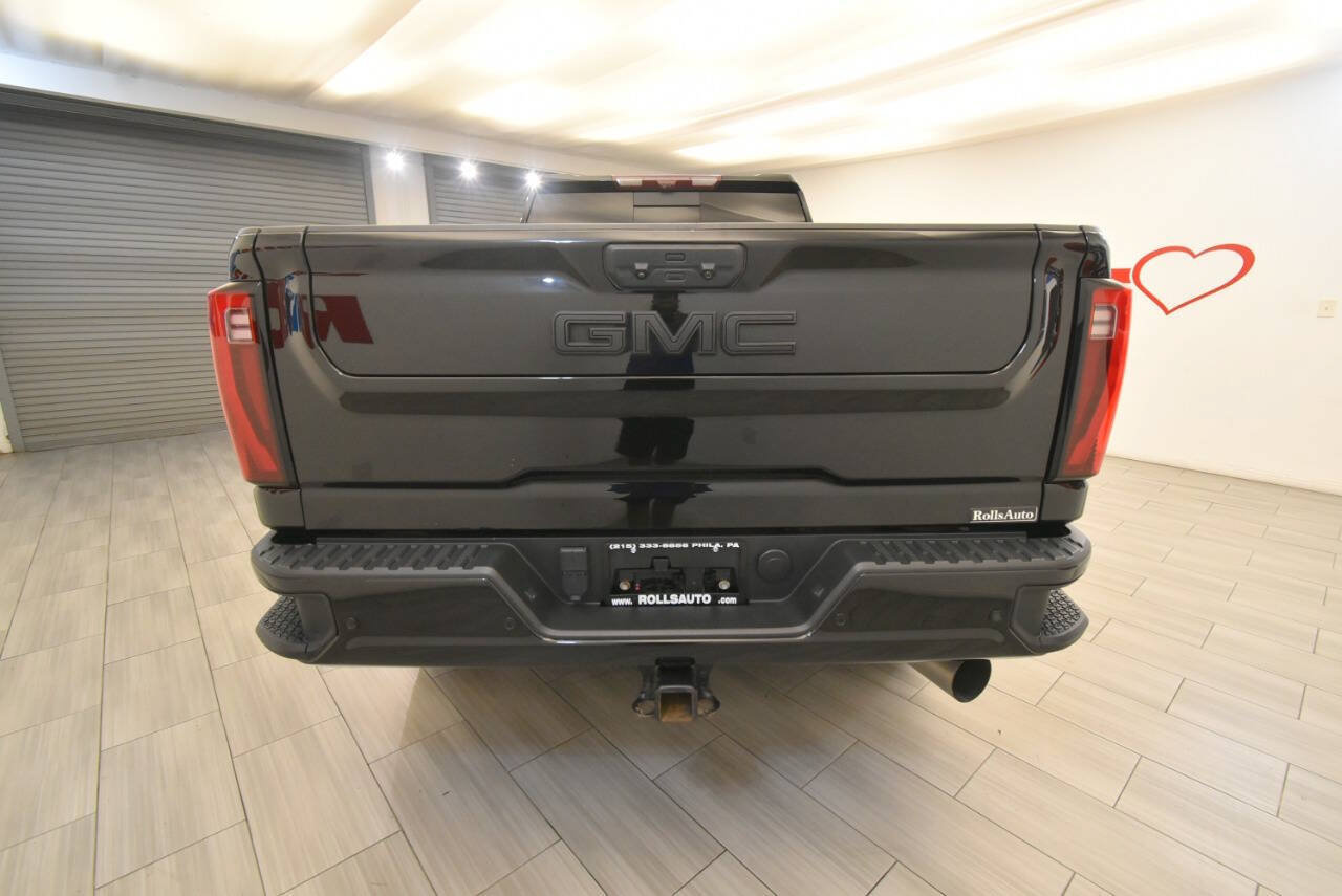 Used 2024 GMC Sierra 2500 Denali Ultimate w/ Max Trailering Package AWD/4WD image 4
