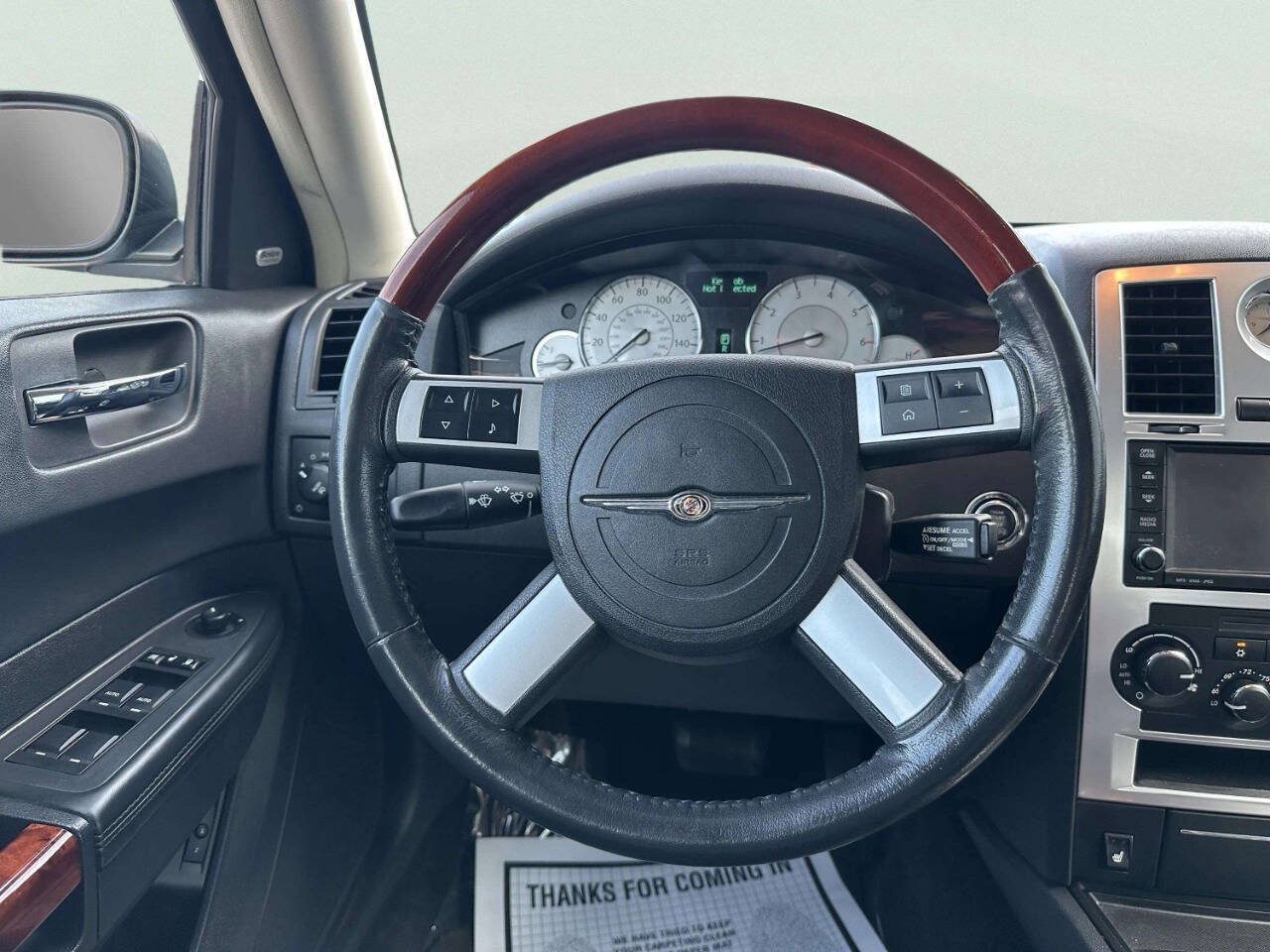 Used 2010 Chrysler 300 C w/ Luxury Group II RWD image 25