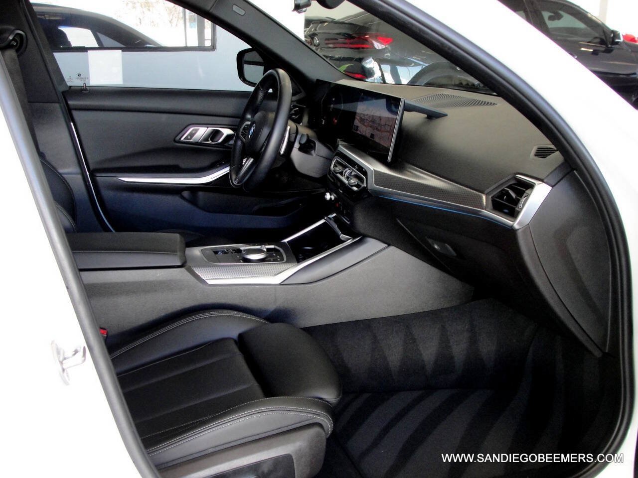 Used 2023 BMW 330i Sedan w/ M Sport Package RWD image 33