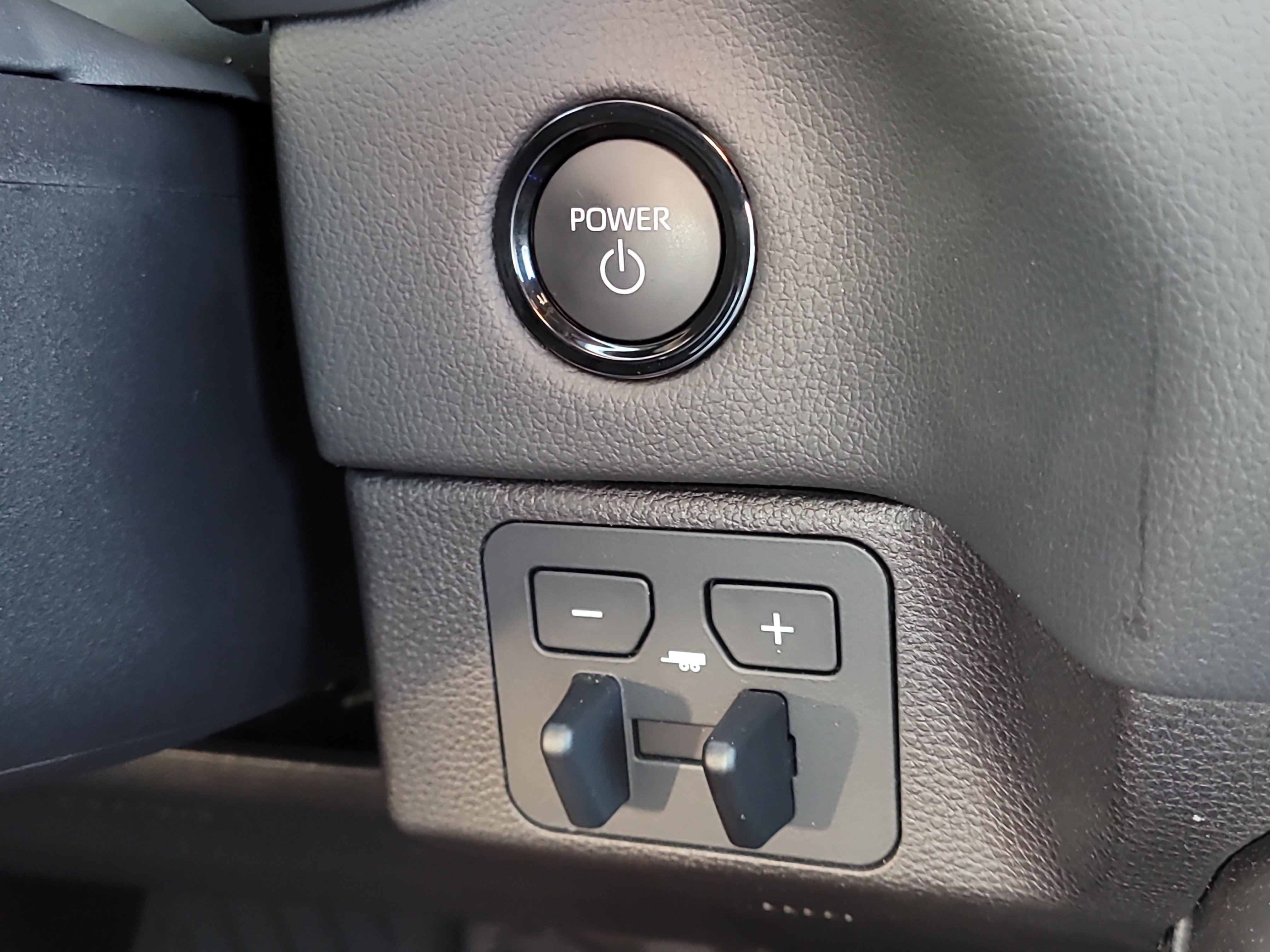 Certified 2026 Toyota Tundra Limited w/ Limited PVM Package AWD/4WD image 29
