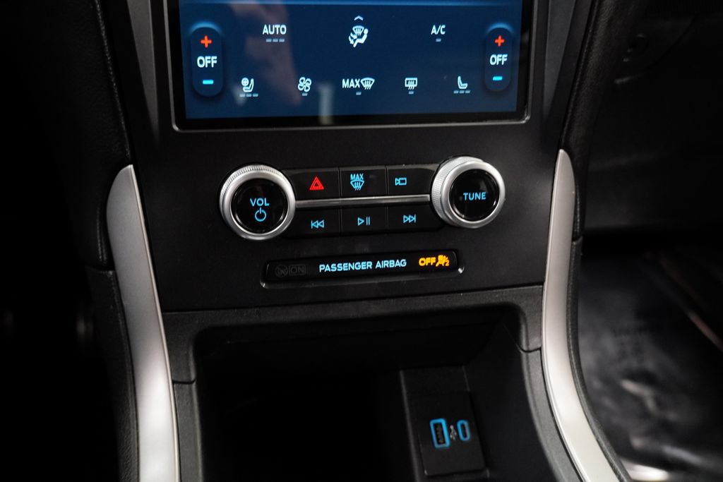 Used 2021 Ford Edge ST-Line FWD image 18