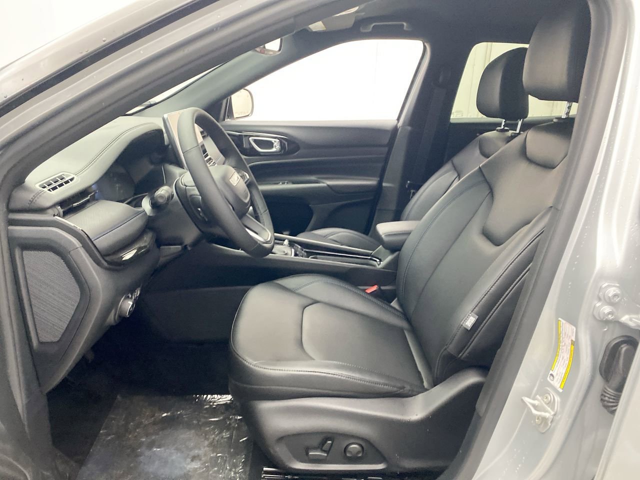 New 2026 Jeep Compass Limited AWD/4WD image 14
