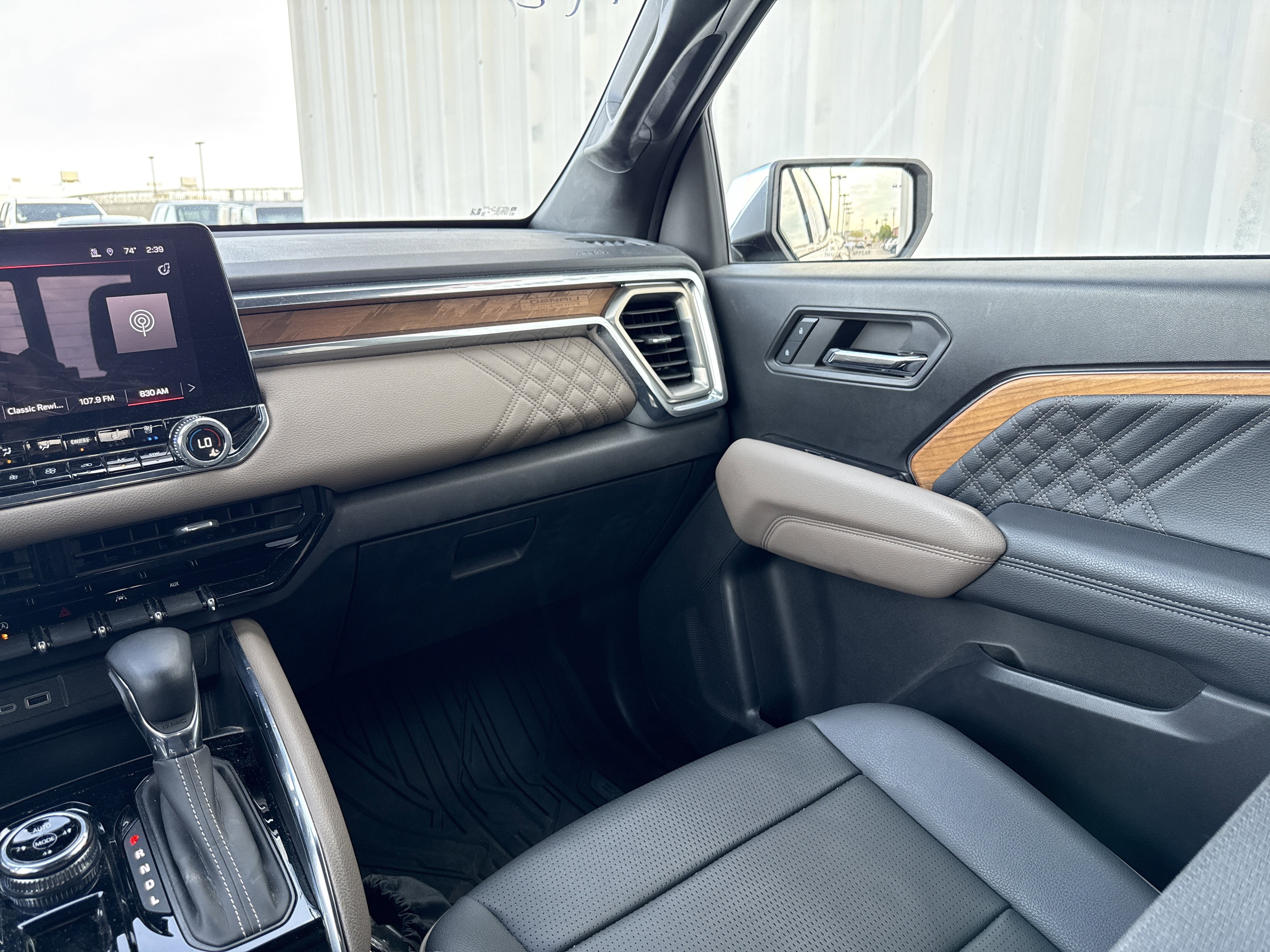 Used 2024 GMC Canyon Denali w/ LPO, Denali Black Edition image 20