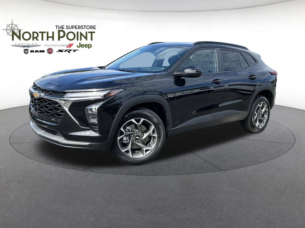 Used 2024 Chevrolet Trax LT FWD image 1
