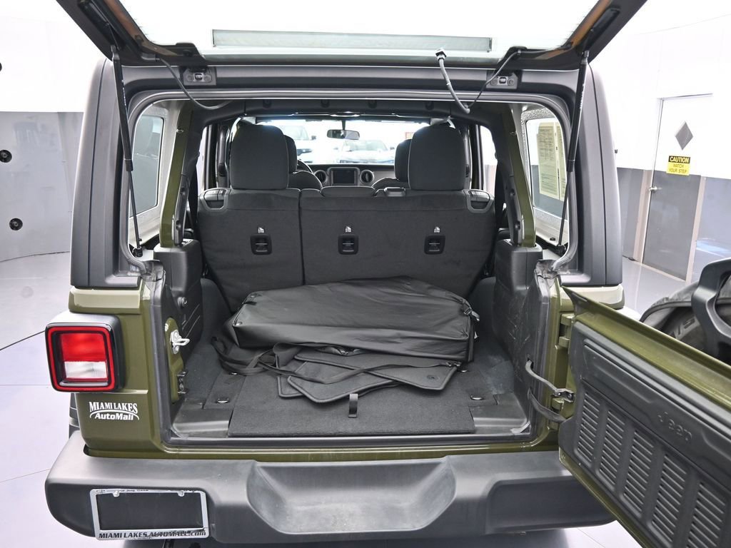 Used 2022 Jeep Wrangler Unlimited Sport image 34