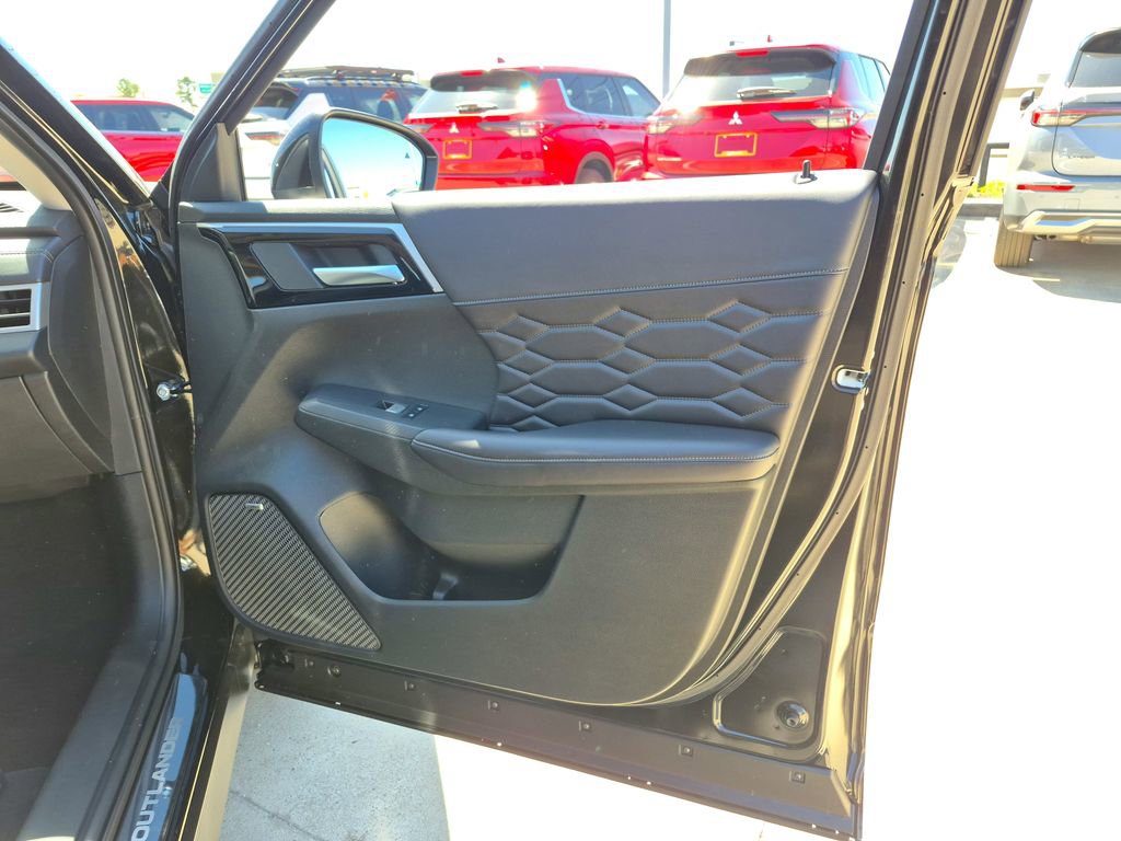 New 2026 Mitsubishi Outlander SEL FWD image 24