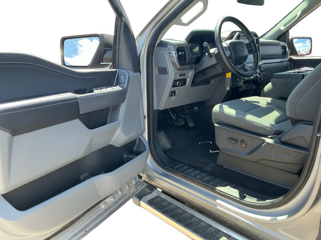 Used 2025 Ford F150 XLT w/ Equipment Group 301A Standard AWD/4WD image 22