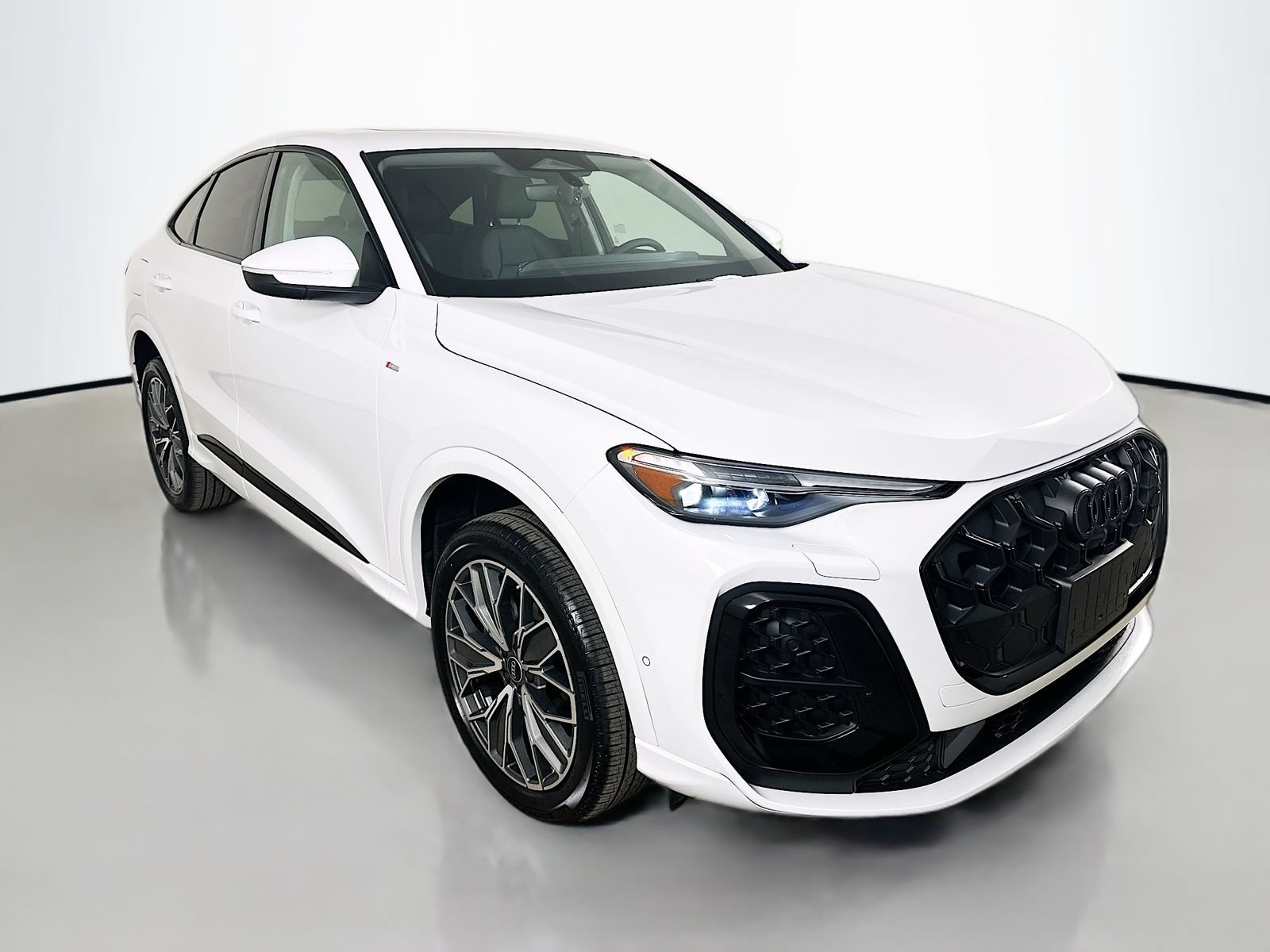 New 2026 Audi Q5 Premium Plus AWD/4WD image 3